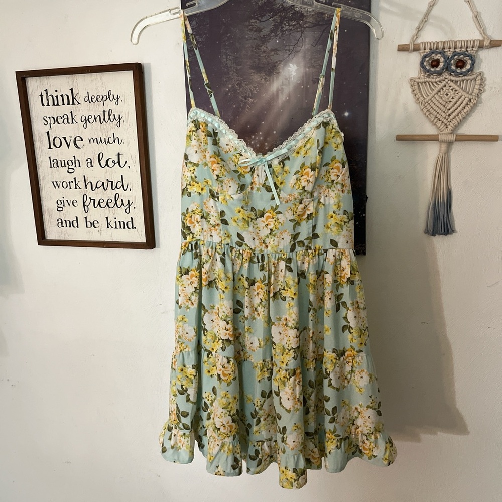 Inspired Heart Floral Dress – Size Medium (NWT) 🌼